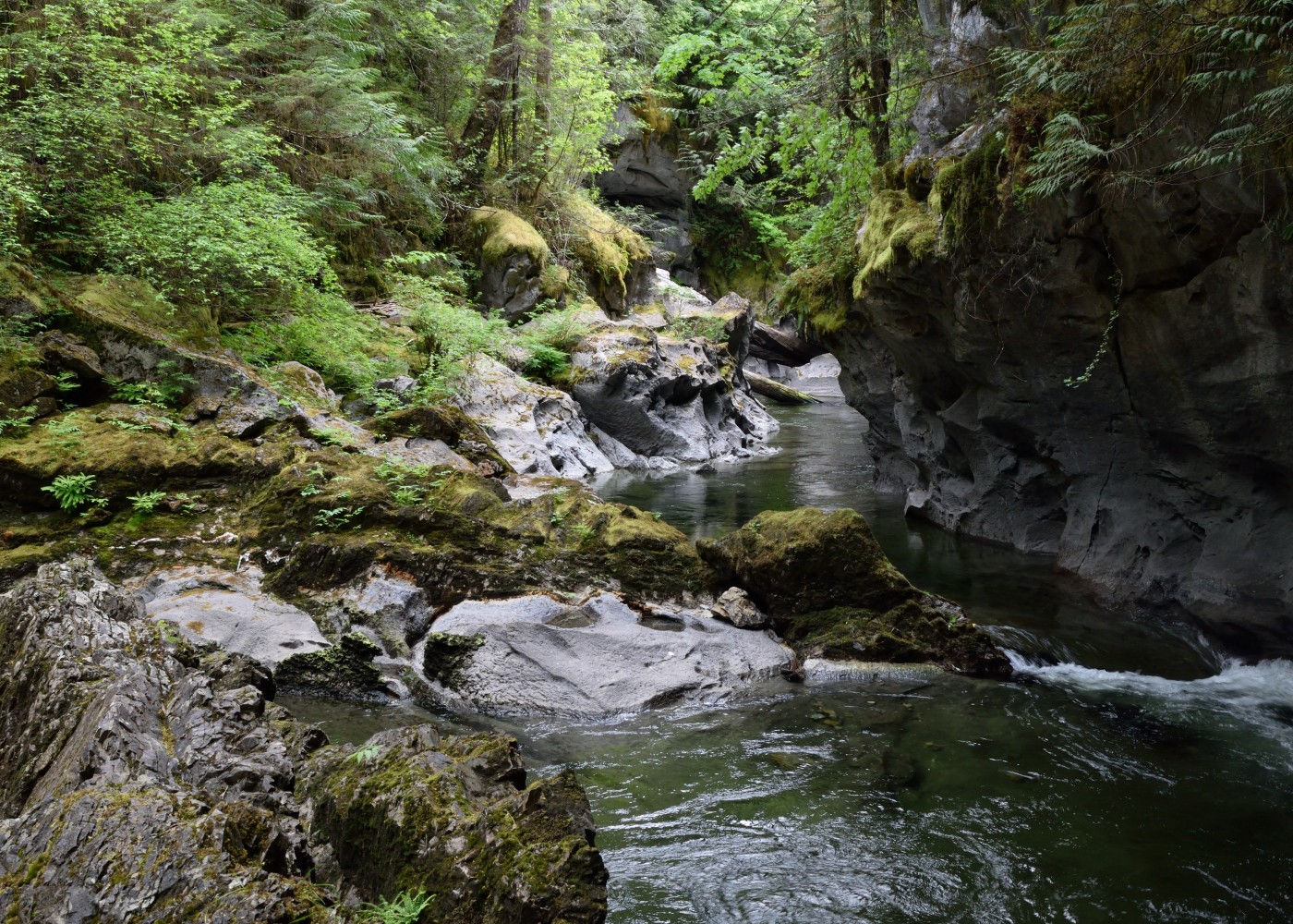 Huson Caves